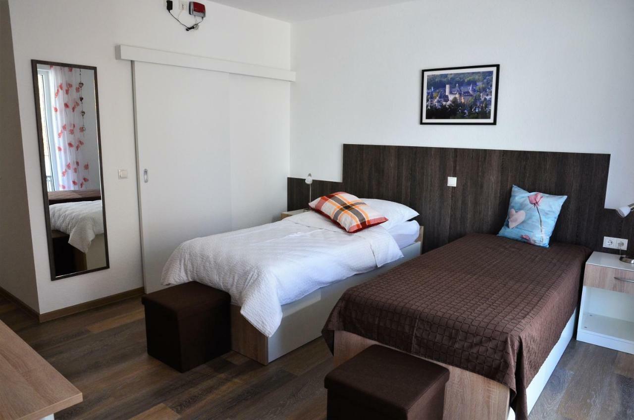 Gaestehaus Am Hochsimmer Ettringen  외부 사진