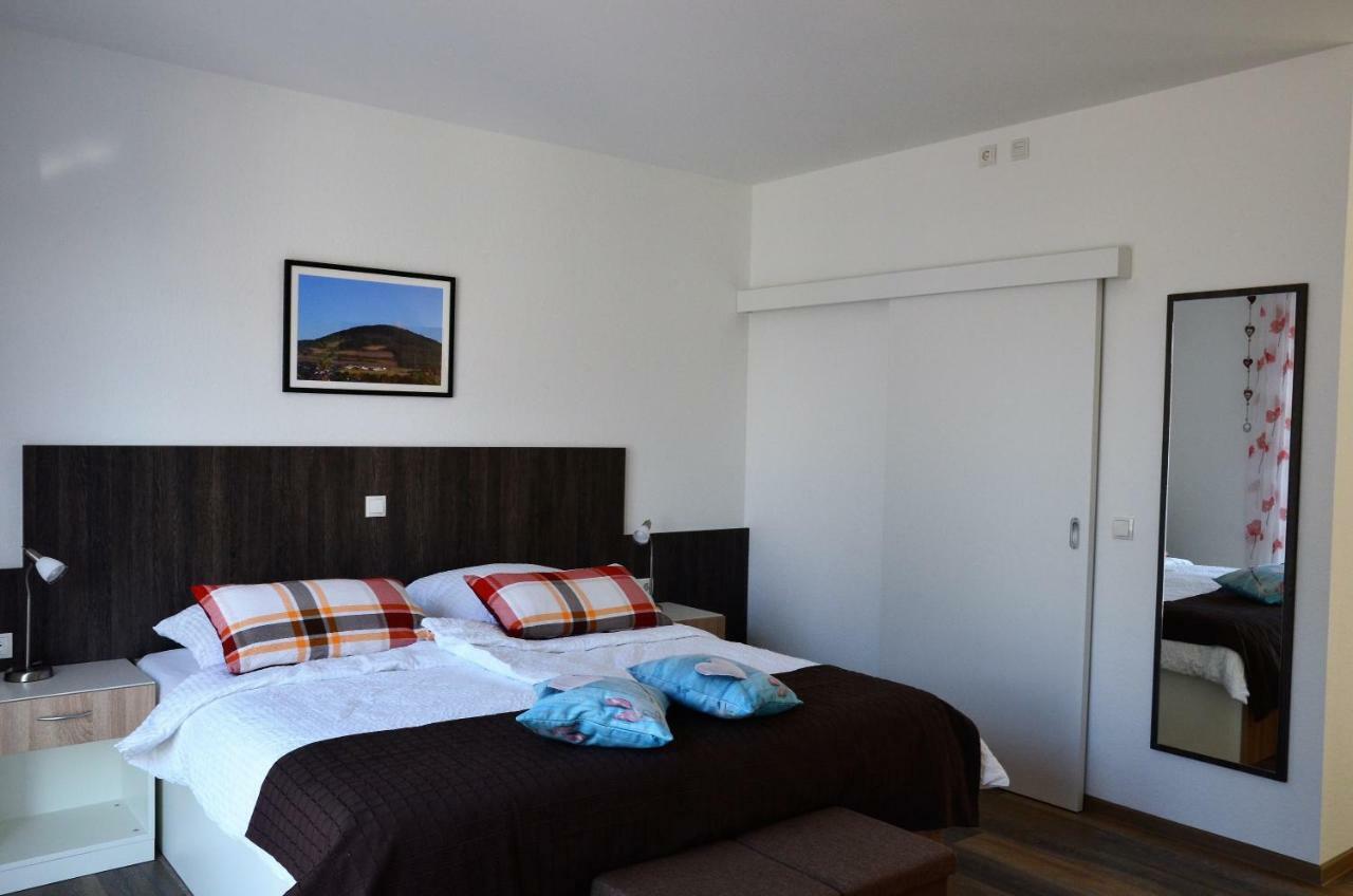 Gaestehaus Am Hochsimmer Ettringen  외부 사진