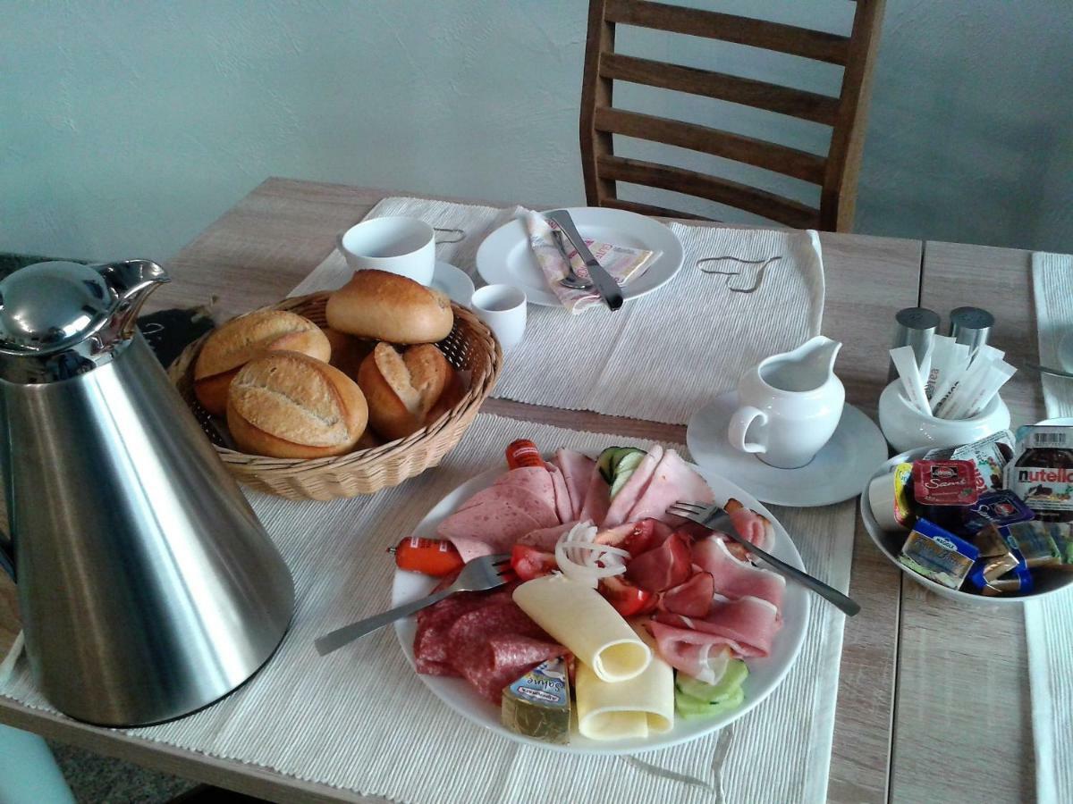 Gaestehaus Am Hochsimmer Ettringen  외부 사진
