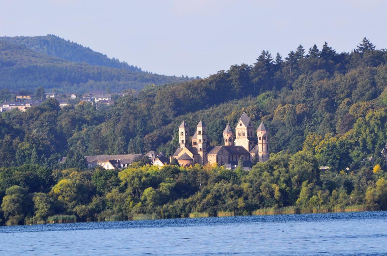 Gaestehaus Am Hochsimmer Ettringen  외부 사진